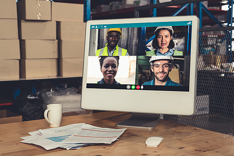 未來工廠 計算機(jī)網(wǎng)絡(luò)工程與增強(qiáng)現(xiàn)實(shí)驅(qū)動的智能機(jī)器人